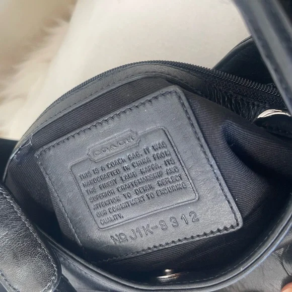 Coach Vintage Girlie Black Leather Shoulder Bag EUC - Picture 6 of 14